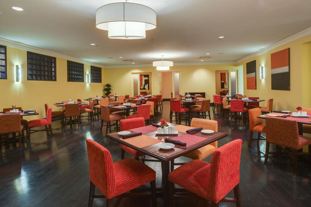 Clarion New Orleans - Airport & Conference Center 4* Kenner