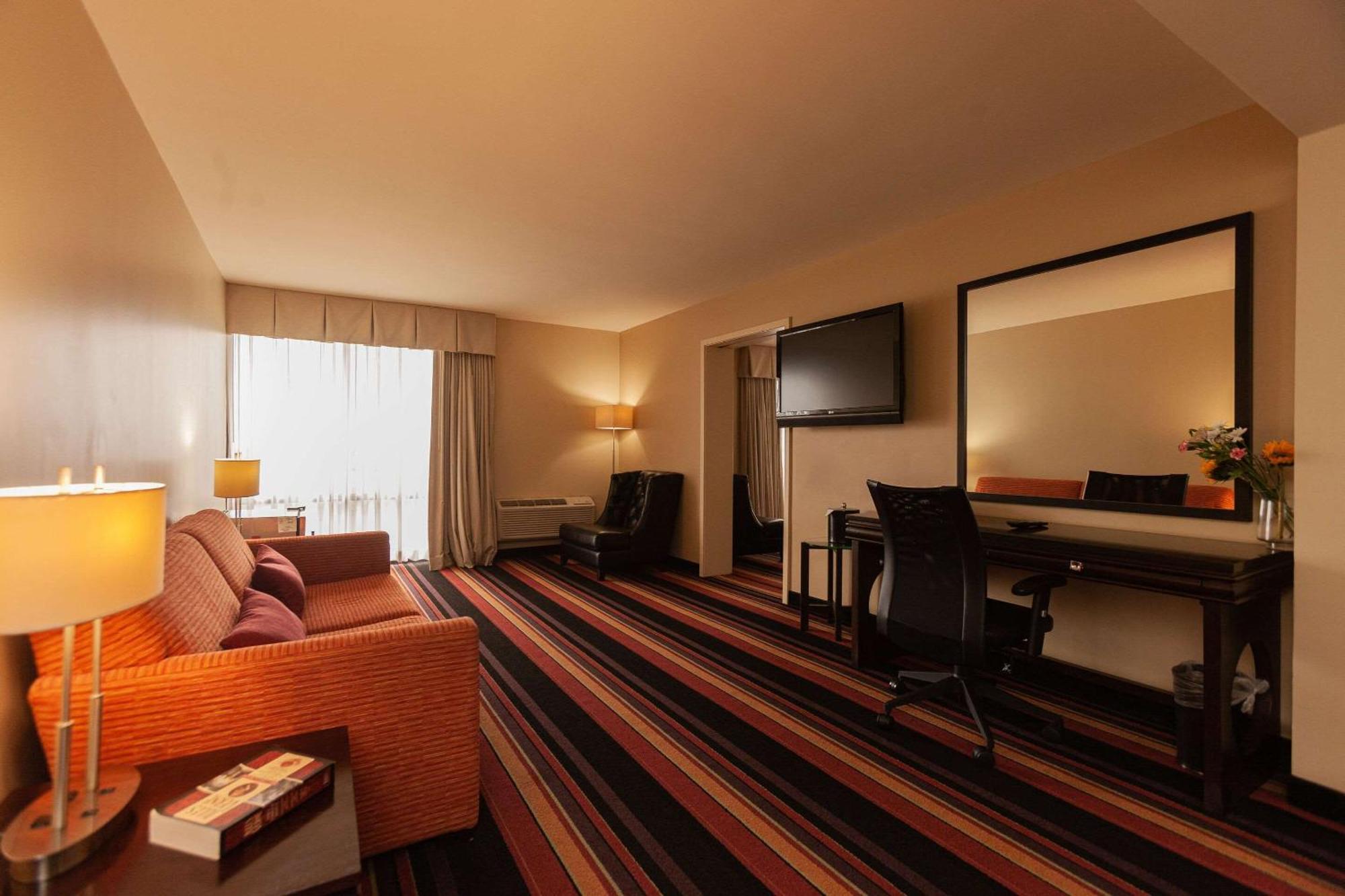Hotel Clarion New Orleans - Airport & Conference Center