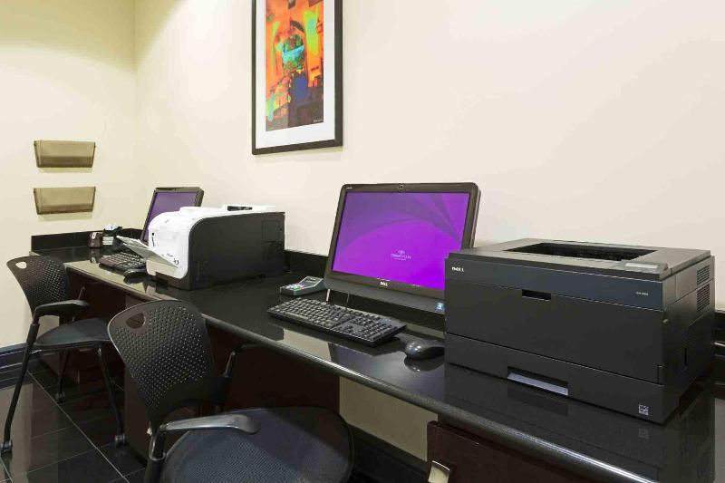 Hotel Clarion New Orleans - Airport & Conference Center 4*