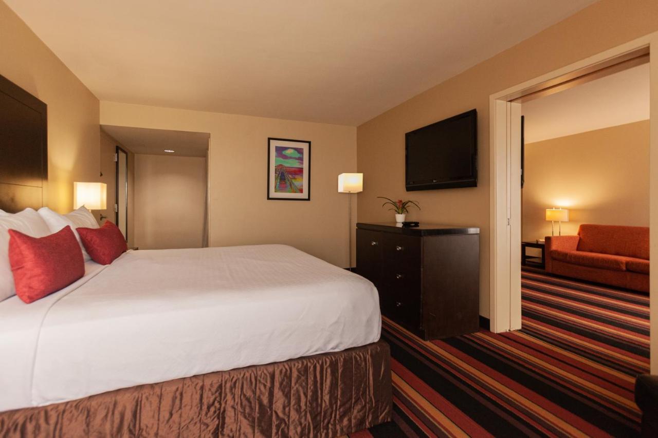 Clarion New Orleans - Airport & Conference Center Hotel