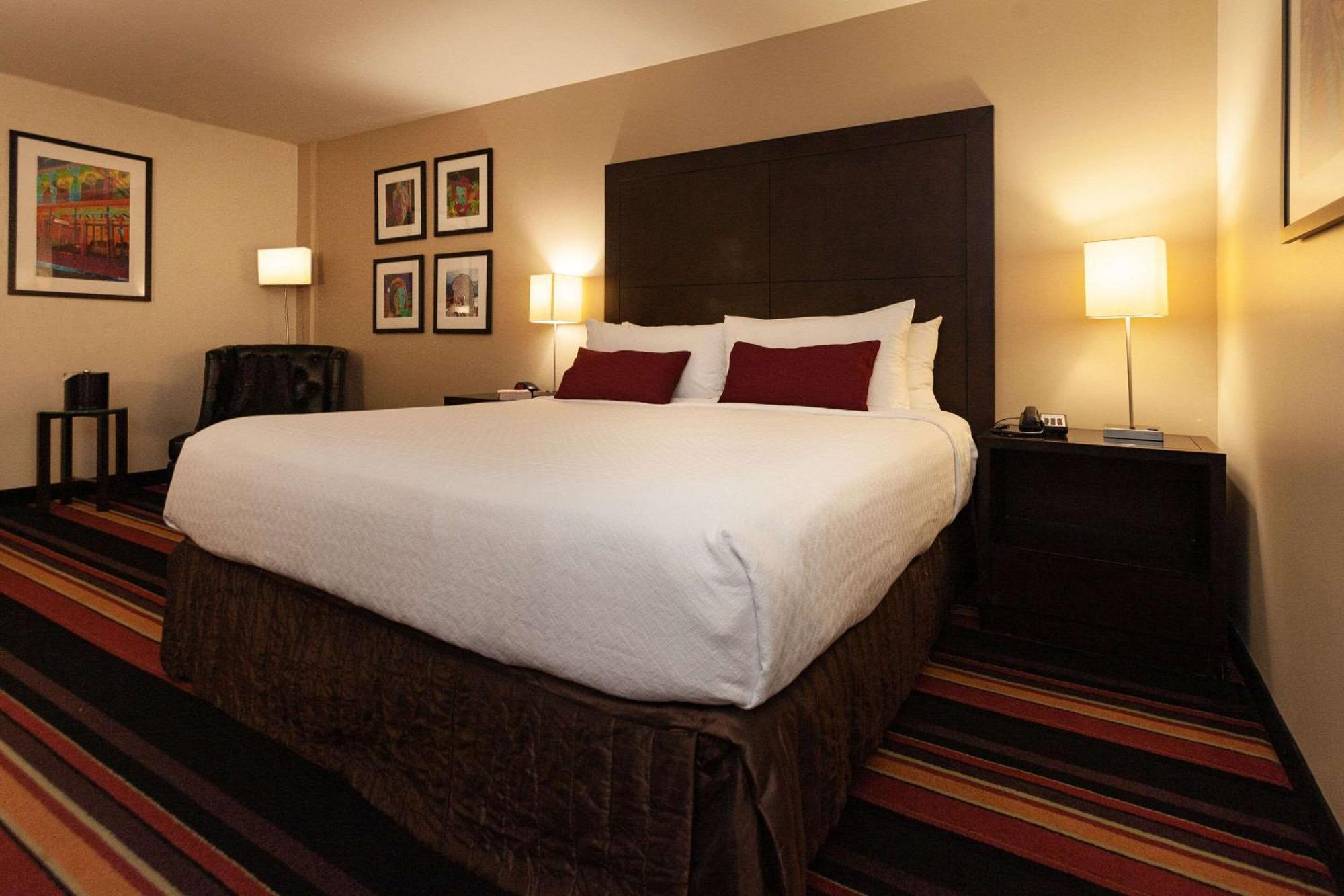 Hotel Clarion New Orleans - Airport & Conference Center 4*