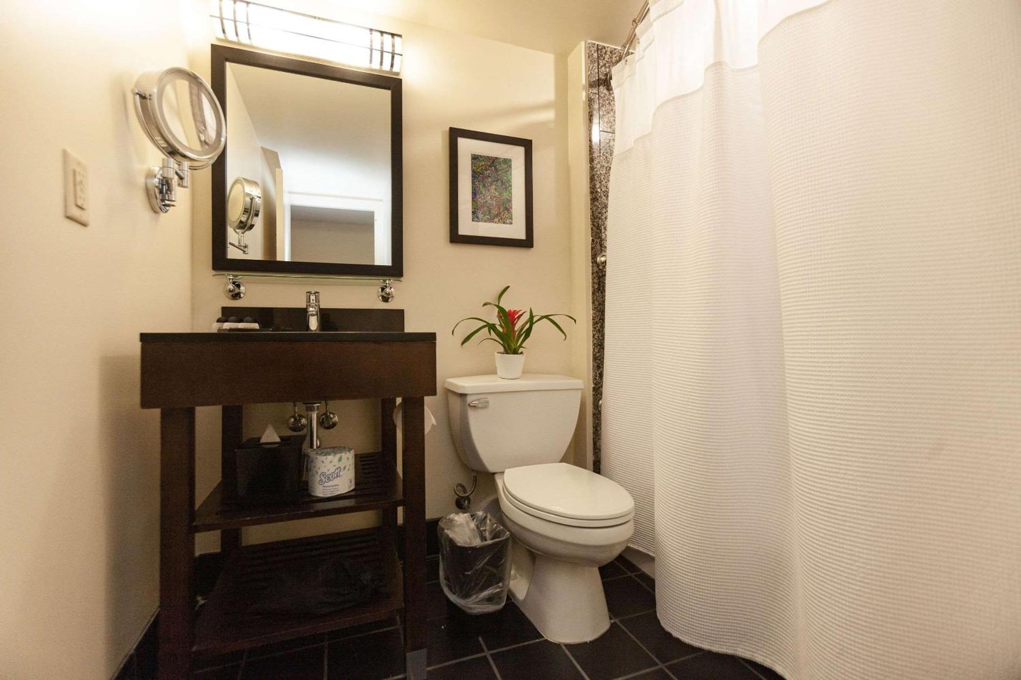 Clarion New Orleans - Airport & Conference Center