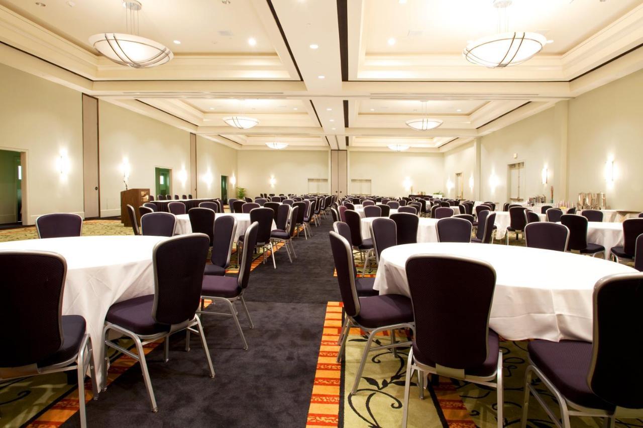Clarion New Orleans - Airport & Conference Center Hotel 4*