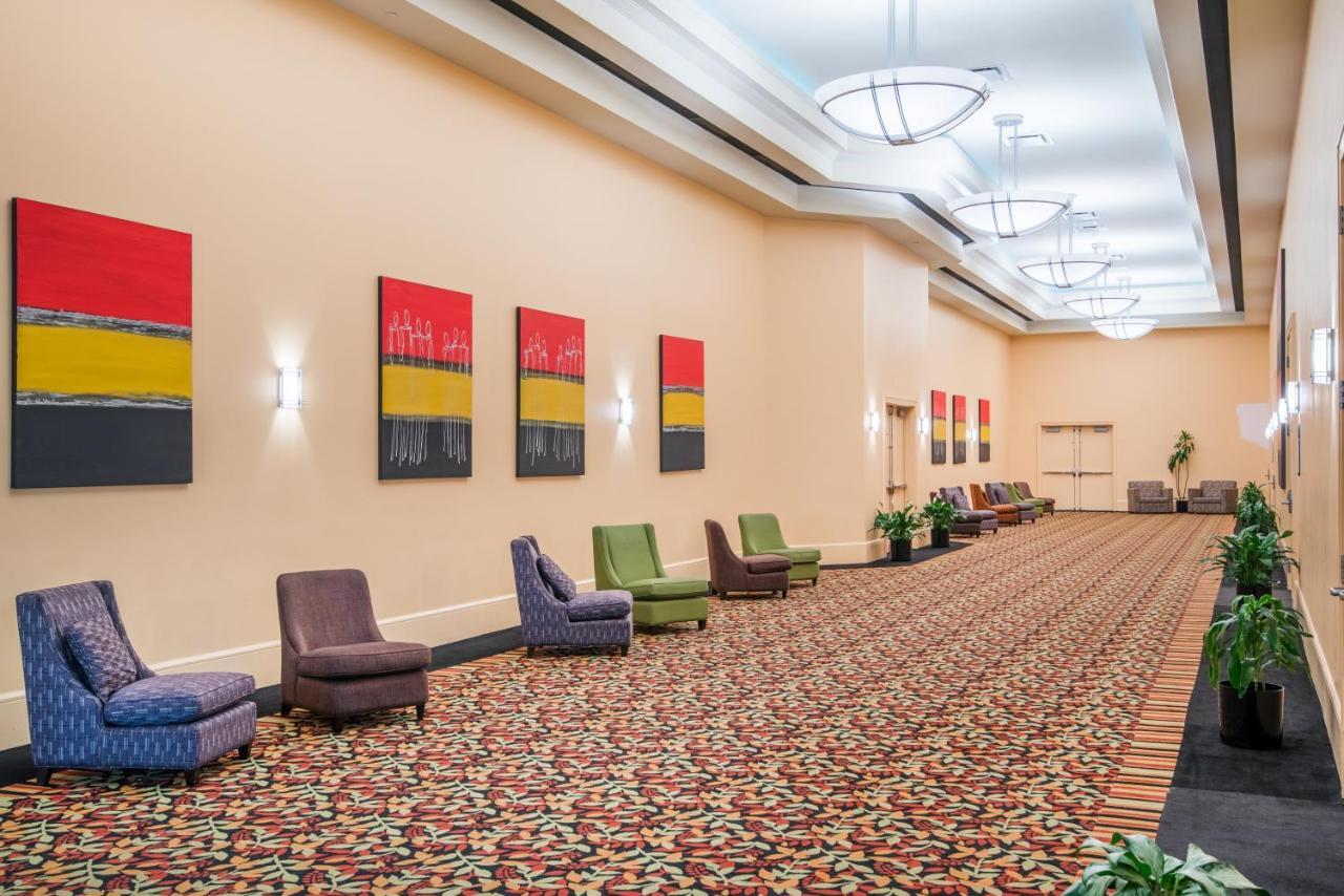 Clarion New Orleans - Airport & Conference Center Hotel