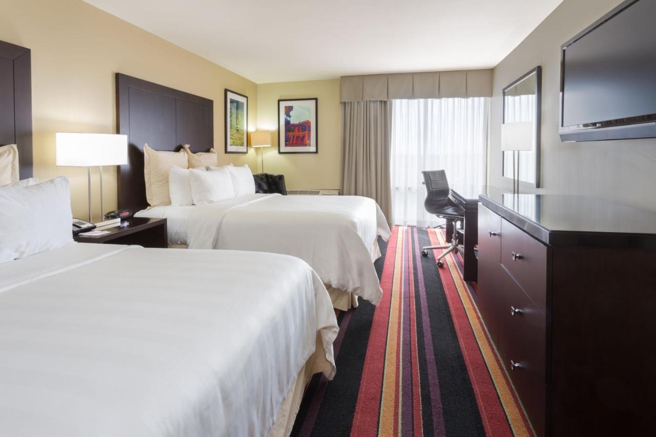 Clarion New Orleans - Airport & Conference Center 4*